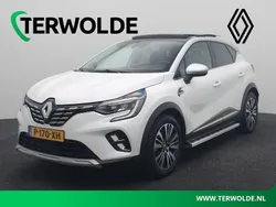 Blanc nacré / gris highland Gebruikt 2022 Renault Captur Initiale Paris SUV | € 25.945 (Eerlijke prijs)