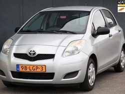 Grijs Gebruikt 2010 Toyota Yaris Hatchback | € 2.875 (Goede deal)
