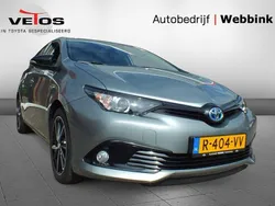 Grijs Gebruikt 2017 Toyota Auris Hybrid Hatchback | € 16.450 (Eerlijke prijs)