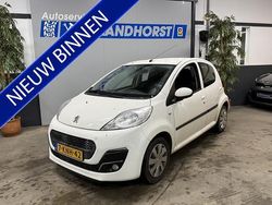 Wit Gebruikt 2013 Peugeot 107 Active Hatchback | € 3.995 (Eerlijke prijs)