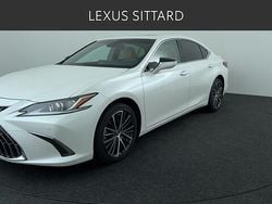Wit Gebruikt 2023 Lexus ES300H Business Edition Sedan | € 44.900 (Goede deal)