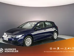 Blauw, metallic lak Gebruikt 2021 VW Golf VIII Hatchback | € 19.000 (Eerlijke prijs)