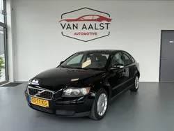 Zwart Gebruikt 2007 Volvo S40 Sedan | € 2.150 (Eerlijke prijs)