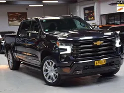 Blauw Gebruikt 2023 Chevrolet Silverado Van | € 67.800 (Goede deal)
