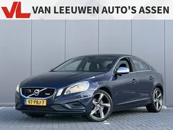 Blauw Gebruikt 2011 Volvo S60 R-Design Sedan | € 10.448 (Eerlijke prijs)