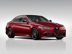 Rood (metallic) Nieuw 2025 Alfa Romeo Giulia Quadrifoglio Sedan | € 154.900