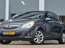 Grijs Gebruikt 2012 Opel Corsa Edition Hatchback | € 2.444 (Eerlijke prijs)