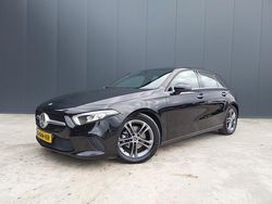 Zwart Gebruikt 2019 Mercedes A180 Hatchback | € 18.900 (Goede deal)