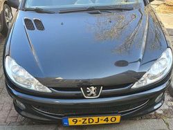 Zwart Gebruikt 2005 Peugeot 206 Coupé | € 1.099