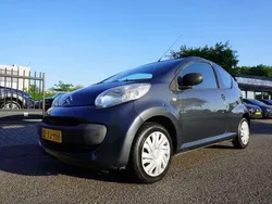 Grijs, metallic lak Gebruikt 2007 Citroën C1 Seduction Hatchback | € 2.245 (Eerlijke prijs)