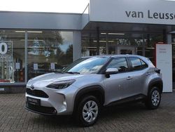 Grijs Gebruikt 2024 Toyota Yaris Cross SUV | € 25.900 (Eerlijke prijs)