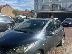 Grijs Gebruikt 2011 Mazda 2 Hatchback | € 3.875 (Eerlijke prijs)