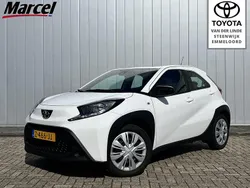 Wit Gebruikt 2024 Toyota Aygo Play Hatchback | € 16.900 (Goede deal)