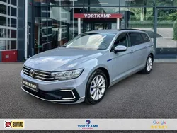 Grijs Gebruikt 2022 VW Passat GTE Stationwagen | € 21.950 (Goede deal)