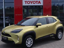 Goud, metallic lak Gebruikt 2023 Toyota Yaris Cross Active SUV | € 24.900 (Goede deal)