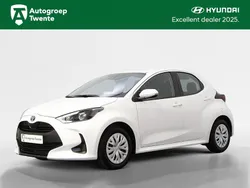 Wit Gebruikt 2023 Toyota Yaris Active Hatchback | € 19.845 (Eerlijke prijs)