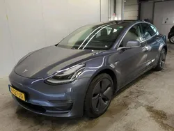 Grijs Gebruikt 2020 Tesla Model 3 Long Range Sedan | € 23.850 (Eerlijke prijs)