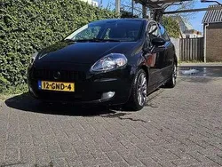 Zwart Gebruikt 2008 Fiat Grande Punto Sport Hatchback | € 2.000 (Eerlijke prijs)