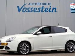 Wit Gebruikt 2012 Alfa Romeo Giulietta Distinctive Hatchback | € 6.650 (Eerlijke prijs)