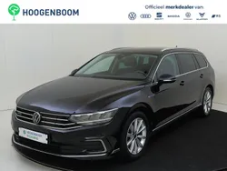 Zwart Gebruikt 2022 VW Passat Pro Stationwagen | € 28.250 (Eerlijke prijs)