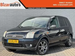 Zwart Gebruikt 2005 Ford Fusion Futura MPV | € 2.905 (Eerlijke prijs)