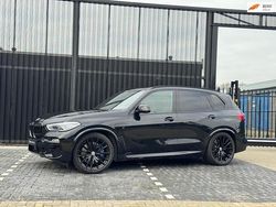 Zwart (metallic) Gebruikt 2020 BMW X5 Executive SUV | € 52.490 (Duur)
