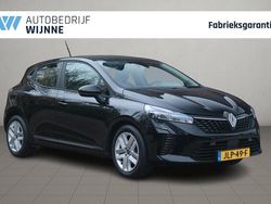 Zwart Gebruikt 2025 Renault Clio V Evolution Hatchback | € 18.940 (Eerlijke prijs)