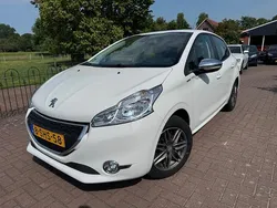 Wit Gebruikt 2013 Peugeot 208 Hatchback | € 5.950 (Iets duurder)