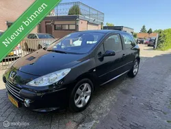 Zwart Gebruikt 2007 Peugeot 307 Premium Hatchback | € 1.249 (Eerlijke prijs)