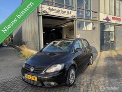 Zwart (metallic) Gebruikt 2005 VW Golf IV Sportline Hatchback | € 2.999 (Eerlijke prijs)