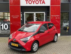 Rood Gebruikt 2021 Toyota Aygo X SUV | € 11.400