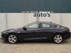 Blauw Gebruikt 2018 Opel Insignia Business Hatchback | € 12.900 (Eerlijke prijs)