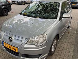Zilver Gebruikt 2009 VW Polo Trendline Hatchback | € 1.800 (Eerlijke prijs)