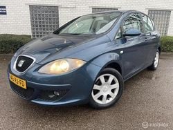 Blauw (metallic) Gebruikt 2005 Seat Altea Reference MPV | € 999 (Goede deal)
