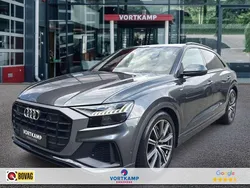 Grijs Gebruikt 2021 Audi Q8 S-Line SUV | € 59.950