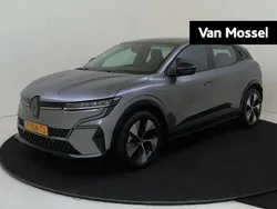 Grijs Gebruikt 2023 Renault Mégane Equilibre Hatchback | € 22.940 (Goede deal)