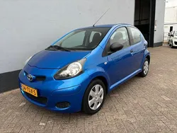 Blauw Gebruikt 2012 Toyota Aygo Hatchback | € 3.999 (Eerlijke prijs)