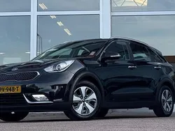 Zwart Gebruikt 2017 Kia Niro SUV | € 14.994 (Eerlijke prijs)