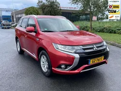 Rood Gebruikt 2015 Mitsubishi Outlander P-HEV Edition SUV | € 15.450 (Eerlijke prijs)