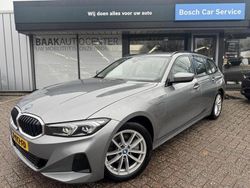 Grijs Gebruikt 2023 BMW 320 Stationwagen | € 33.950 (Goede deal)