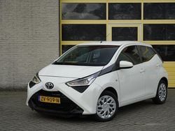 Wit Gebruikt 2019 Toyota Aygo X-play Hatchback | € 7.750 (Goede deal)