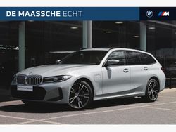 Grijs Gebruikt 2024 BMW 330e Executive Stationwagen | € 56.450 (Duur)