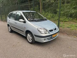 Grijs Gebruikt 2002 Renault Scénic Authentique MPV | € 1.450 (Eerlijke prijs)