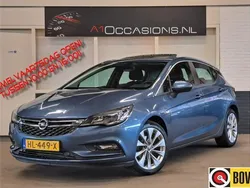 Blauw, metallic lak Gebruikt 2015 Opel Astra Edition Hatchback | € 8.795 (Eerlijke prijs)