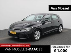 Zwart Gebruikt 2022 VW Golf VIII Life Hatchback | € 18.400 (Super prijs)