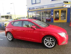 Rood Gebruikt 2015 Seat Leon Reference Hatchback | € 9.850 (Iets duurder)