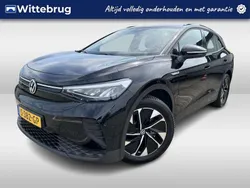 Zwart Gebruikt 2023 VW ID.4 Pro SUV | € 29.950 (Eerlijke prijs)