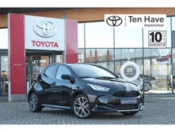 Zwart Gebruikt 2020 Toyota Yaris Executive Hatchback | € 23.900 (Eerlijke prijs)