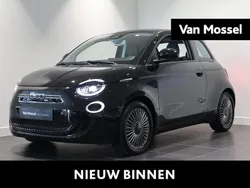 Zwart Gebruikt 2022 Fiat 500e Icon Hatchback | € 18.900 (Eerlijke prijs)