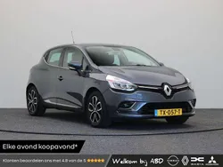 Grijs Gebruikt 2018 Renault Clio IV Intens Hatchback | € 10.945 (Eerlijke prijs)